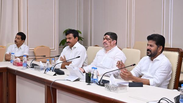 హైదరాబాద్‌లో ట్రాఫిక్ వాలంటీర్లుగా ట్రాన్స్‌జెండర్లు!