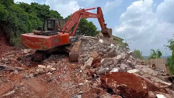 రుషికొండ కాటేజీల కూల్చివేత, దొంగ చేతికి తాళం ఇస్తారా?, రోజా మాజీ ఓఎస్ డి 