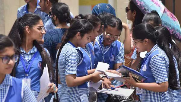ఇంటర్ సిలబస్ లో మార్పులు - విద్యార్ధి ట్రాకింగ్, తాజా నిర్ణయాలు..!!
