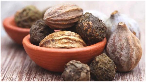 Triphala: ఇది ఒక్కటి ఇంట్లో ఉంటే 100 రోగాలను నయం చేస్తుంది! 
