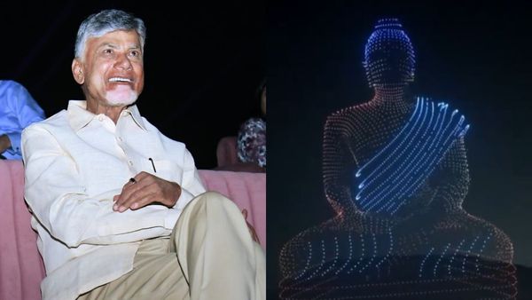 చుక్కల్లో `అమరావతి`ని చూపించిన చంద్రబాబు