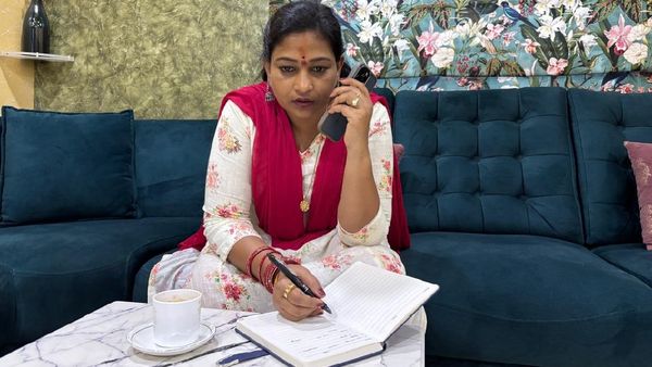 బంగాళాఖాతంలో అల్పపీడనం: ఏపీ గజగజ: రంగంలో దిగిన హోం మంత్రి