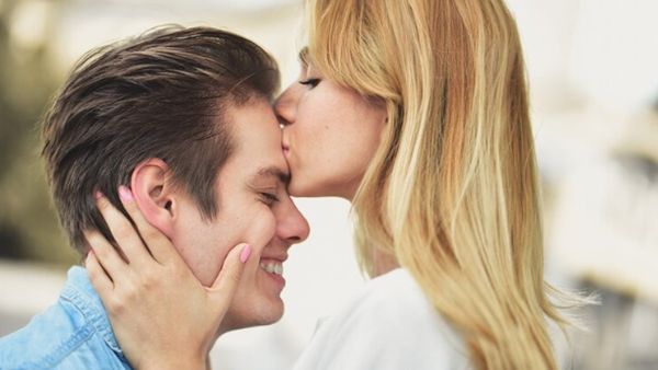 Sugar Daddy: జెట్ స్పీడ్‌లో 'షుగర్ డాడీ' ట్రెండ్.. పెద్ద నగరాలే కాదు చిన్న పట్టణాల్లో కూడా..