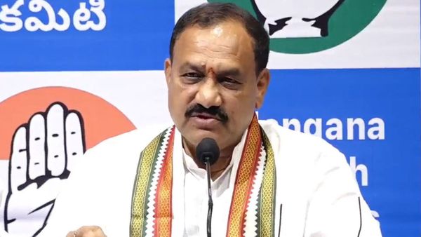 Mahesh Kumar Goud: ఢిల్లీ వెళ్లిన పీసీసీ అధ్యక్షుడు మహేశ్ కుమార్ గౌడ్..