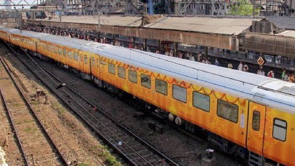 భారతీయ రైల్వేను నిండా ముంచిన రెండు రైళ్లు