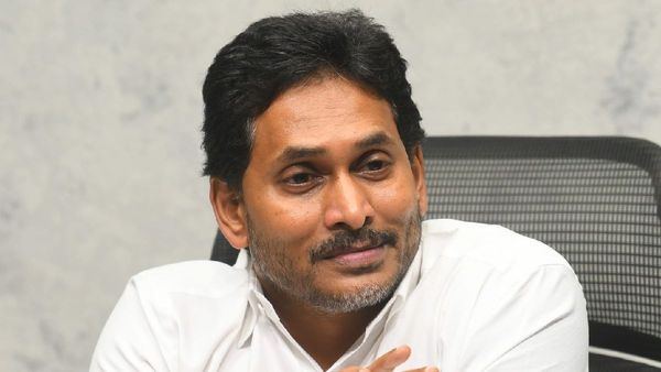 జగన్ ఆపరేషన్ షురూ, రహస్య మంత్రాంగం - గురి కుదిరేనా..!!