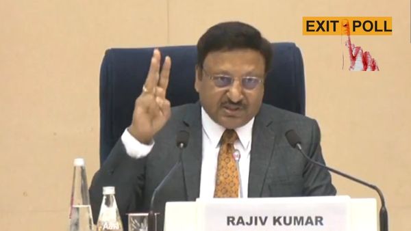 ఎగ్జిట్ పోల్స్ ను తప్పుబట్టిన ఈసీ- నచ్చని ఫలితాలొస్తే ఈవీఎంలపై విమర్శలా..?