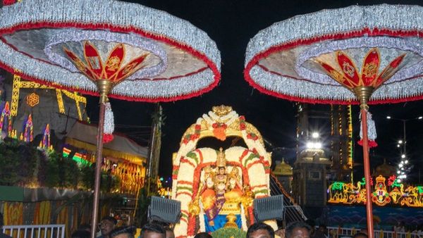 బ్ర‌హ్మాండ‌నాయ‌కుని బ్ర‌హ్మోత్స‌వం - ధ్వజారోహణం, ప్రత్యేకతలు..!!