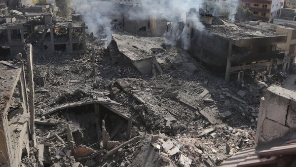 ఇజ్రాయెల్ దాడులు: లెబనాన్‌లో మేయర్ సహా 20 మంది మృతి