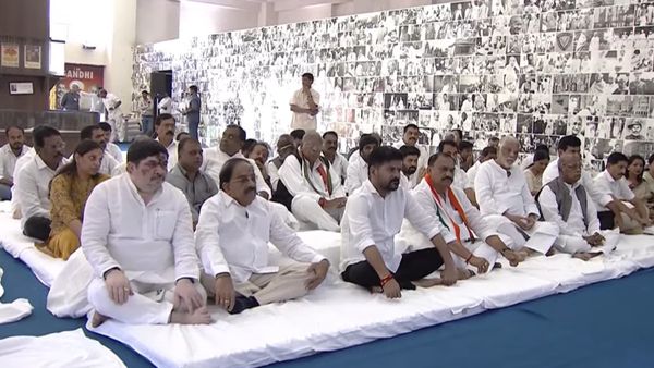 Revanth Reddy: సీఎం రేవంత్ రెడ్డి, మంత్రులతో బీజేపీ ఎంపీ లక్ష్మణ్..!