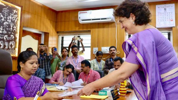 Priyanka Gandhi: ప్రియాంక గాందీ ఆస్తులు, అప్పులివే-వాయనాడ్ ఎన్నిక అఫిడవిట్ లో ..