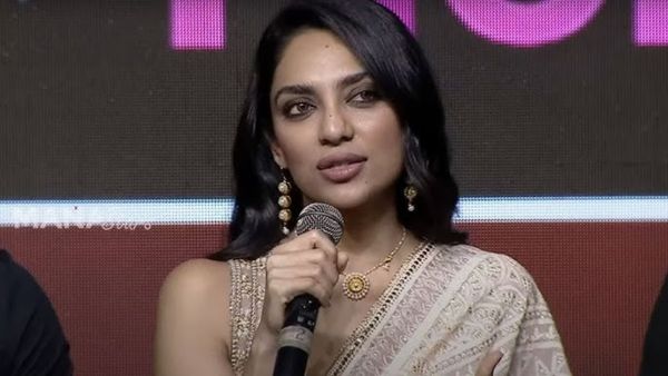 సమంతను అలా చూడగానే కన్నీళ్లు ఆగలేదు - శోభిత ధూళిపాళ