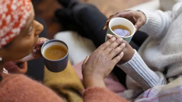 రాత్రిపూట టీ తాగితే ఏమౌతుందో తెలుసా..?