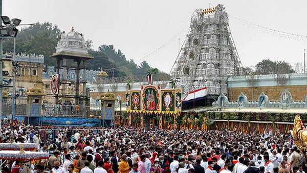 TTD: తిరుమల శ్రీవారి భక్తులకు గుడ్ న్యూస్, ఆన్ లైన్ లో టిక్కెట్లు 