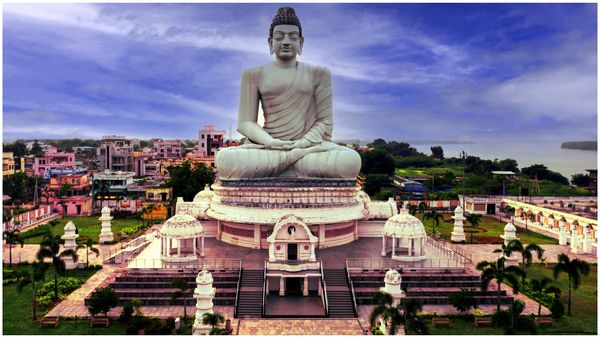 అమరావతి యాక్షన్ ప్లాన్ ఖరారు - ఏ నిర్మాణాలు ఎప్పుడు..!!