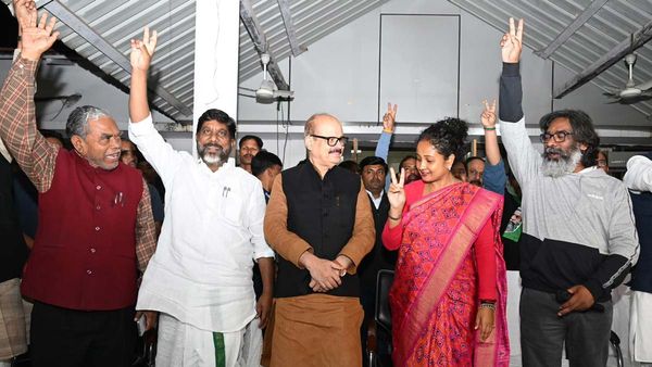 Bhatti: జార్ఖండ్ ఎన్నికల్లో కీలక పాత్ర పోషించిన భట్టి..