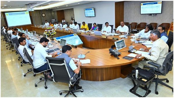 ఉద్యోగ విరమణ వయసుపై మంత్రివర్గం కీలక నిర్ణయం..!!