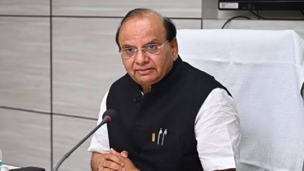 Delhi Schools: పేదోడి ఆశలపై ఢిల్లీ గవర్నర్ హాట్ కామెంట్స్.. ప్రైవేట్ స్కూల్స్‌పై CMకు కీలక సిఫారసు..