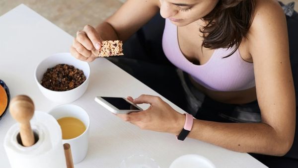 ఆఫీస్‌లో స్నాక్స్ తింటున్నారా..?