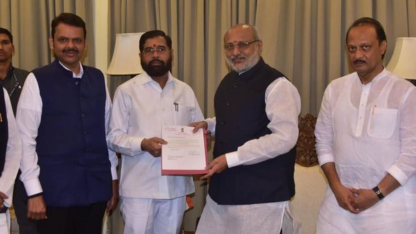 `మహా` హైడ్రామా: ఏక్‌నాథ్ షిండే సంచలనం: అసెంబ్లీ రద్దు..!!