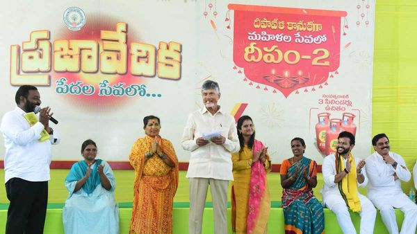 ఫ్రీ గ్యాస్ సిలిండర్ కావాలంటే - ఇవి తప్పనిసరి, తాజా మార్గదర్శకాలు..!!