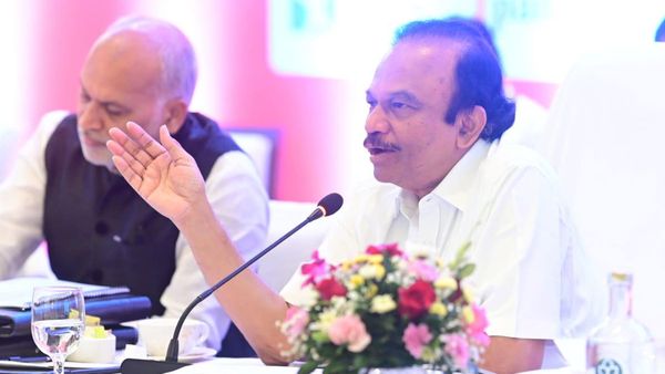 కేంద్రంతో మాట్లాడి ఒంగోలుపై  ఎంపీ మాగుంట కీలక నిర్ణయం