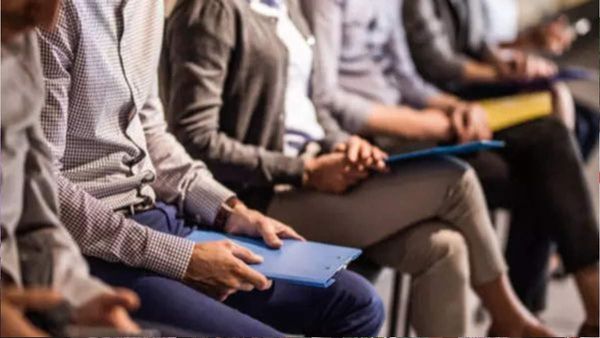 Fresher jobs: ఉద్యోగావకాశాలపై టీమ్‌ లీజ్ విశ్లేషణ.. ఫ్రెషర్లను ఆదుకుంటుంది ప్రధానంగా ఆ రంగమే