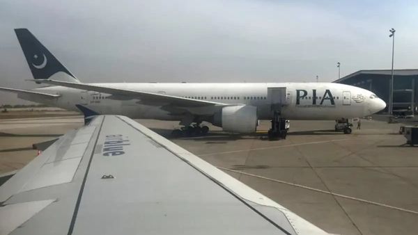 Pakistan News: పాకిస్థాన్ ఎయిర్‌లైన్స్ ఇక పాత సామాన్లోడికే.. ఖర్మ వదలట్లే..