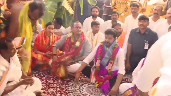 CM Revanth Reddy: కురుమూర్తి స్వామిని దర్శించుకున్న సీఎం రేవంత్ రెడ్డి