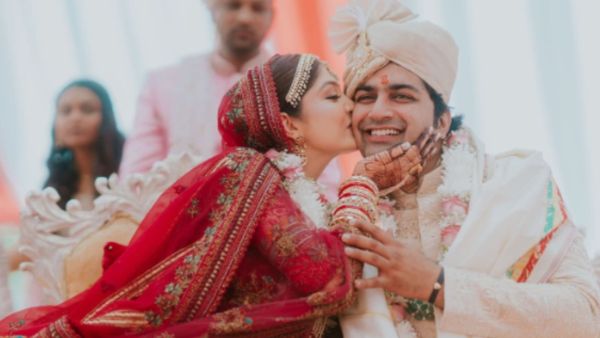 ఎట్టకేలకు ప్రియుణ్ని పెళ్లాడిన పూజా