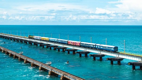 Pamban Bridge: ఆధునిక ఇంజనీరింగ్ అద్భుతం-కొత్త పంబన్ బ్రిడ్జ్ పిక్స్ షేర్ చేసిన రైల్వేమంత్రి..!