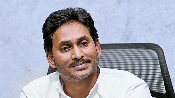 జగన్ గోల్డెన్ ఛాన్స్ మిస్ చేసుకున్నాడా?