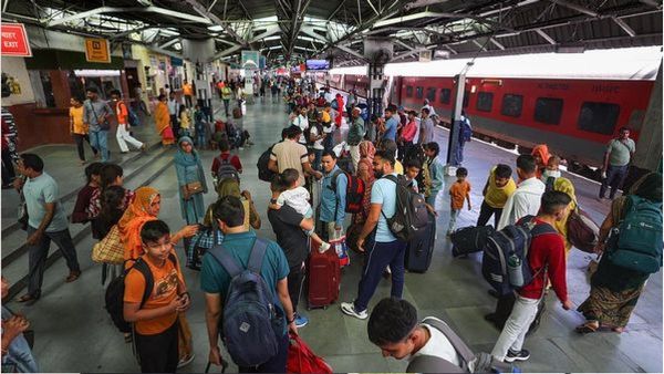 Indian Railways: వెయిటింగ్ లేకుండా టికెట్ కన్ఫర్మ్.. ప్లాన్ అమలు చేస్తున్న రైల్వే!