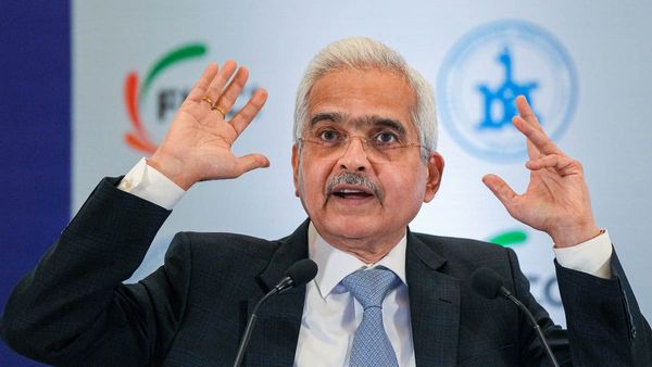 ఆర్బీఐ గవర్నర్‌కు ఏమైంది..?!