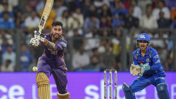 Venkatesh Iyer: నా పేరు ఆకాష్ అయ్యర్..నన్ను కొనండ్రా బాబూ..!!