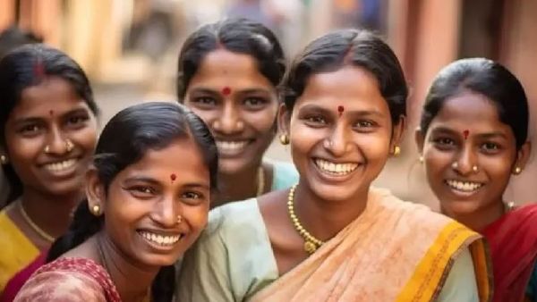 ప్రతి నెలా రూ. 2,100 నగదు బదిలీ