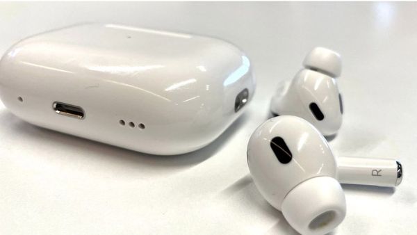 Telangana: తెలంగాణలో ఆపిల్ ఎయిర్ పాడ్ల తయారీ..!