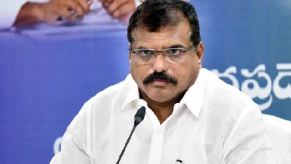 ఆ టీడీపీ మంత్రి బొత్స కాళ్లపై పడ్డారా ? వాస్తవం ఏంటి  ?