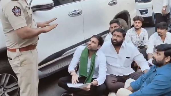 దేవినేనిని అడ్డుకున్న పోలీసులు: భారీగా హౌస్ అరెస్టులు