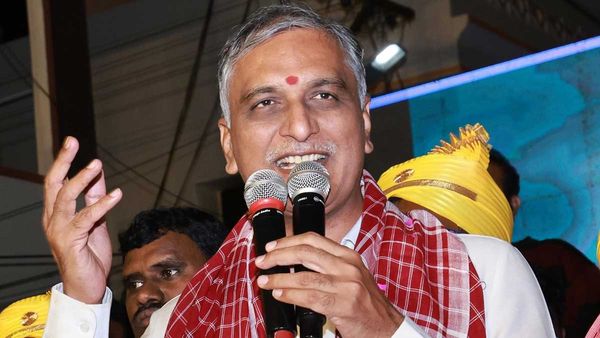 Phone Tapping:  మాజీ మంత్రి హరీశ్ రావు షాక్..!