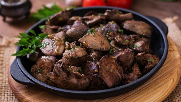 చికెన్, మటన్ లివర్ తింటున్నారా? అందులో ఏముందో తెలుసా?