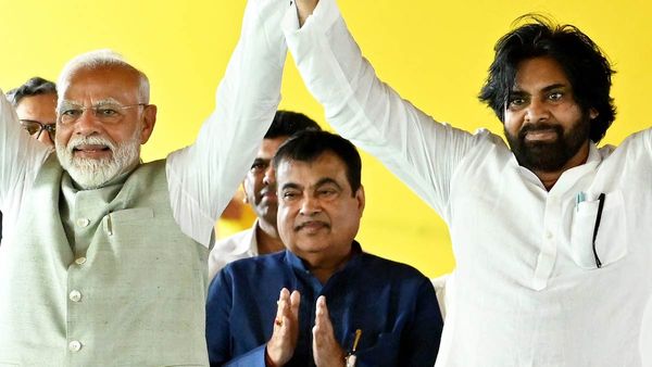 మోదీ రూల్ లో పవన్ కీ రోల్ - గేమ్ ఛేంజర్..!!