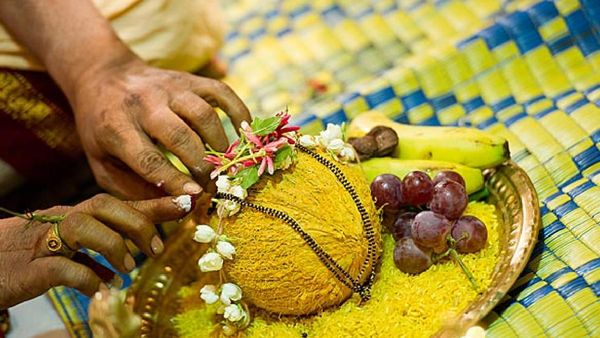 పూజలో కొబ్బరికాయ కుళ్లిపోతే అశుభానికి సంకేతమా?