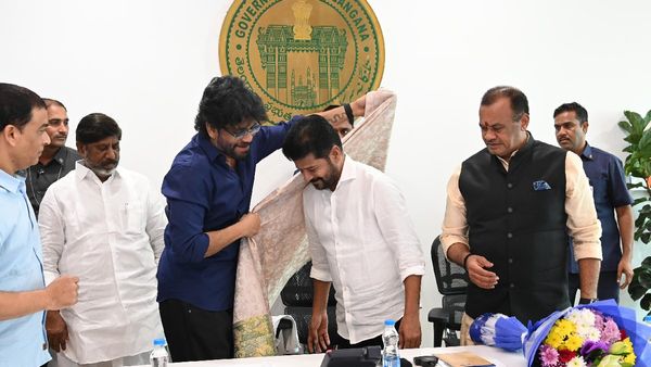 రేవంత్-నాగార్జున కెమిస్ట్రీ చూశారా ? ఏమీ జరగనట్లే..!