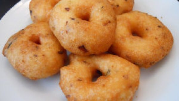 మినప గారెలు, కొచ్చరి చట్నీ కలిపి తింటున్నారా?