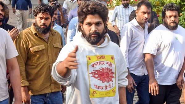 నిజ జీవితంలో 'పుష్ప2' పాత్ర నుంచి బయటకు రాని అల్లు అర్జున్?