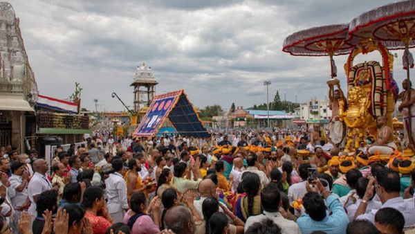 శ్రీవారి దర్శన భాగ్యం కోసం ఎదురు చూసే భక్తులకు గుడ్ న్యూస్..!!