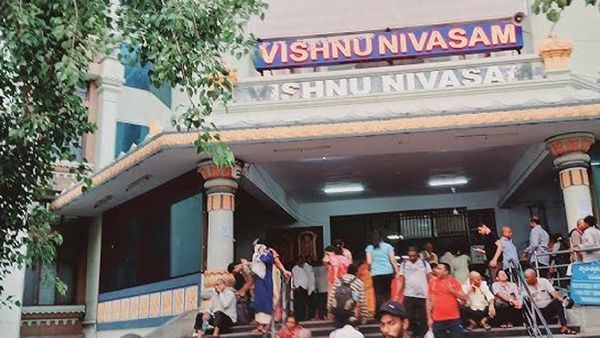 తిరుమలలో వసతి గదుల అడ్వాన్స్ రిజర్వేషన్ రద్దు