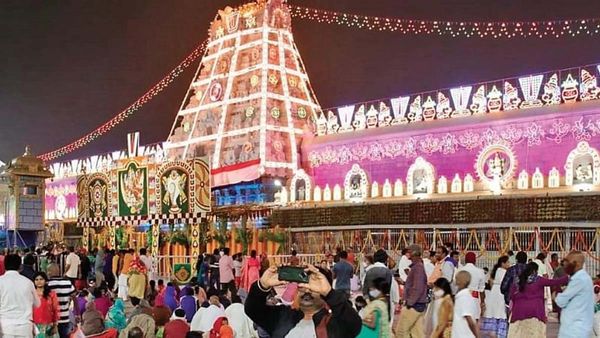 తిరుమలలో వైకుంఠ ఏకాదశికి 1.20 లక్షల `సర్వదర్శనం` టోకెన్లు: జారీ చేసే తేదీ ఇదే, సమయం ఇదే