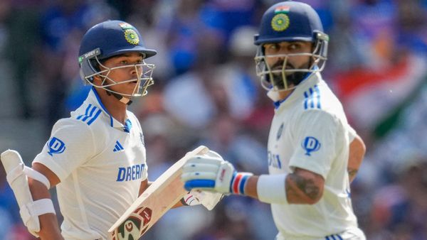 చిచ్చు పెట్టిన కోహ్లీ వ్యవహారం: కెమెరా ముందు తిట్టుకున్న మంజ్రేకర్- పఠాన్